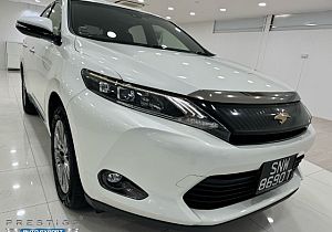 Toyota Harrier Premium 2.0 Sunroof 2015 Rear Entertainment White